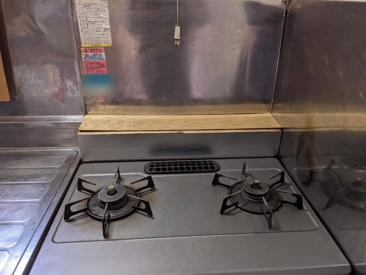 ガスコンロの隙間をdiy 木材で塞いでみた話 Simplelog Me