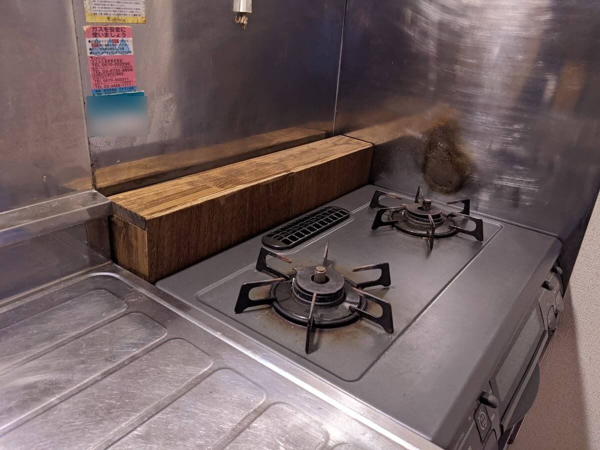 ガスコンロの隙間をdiy 木材で塞いでみた話 Simplelog Me