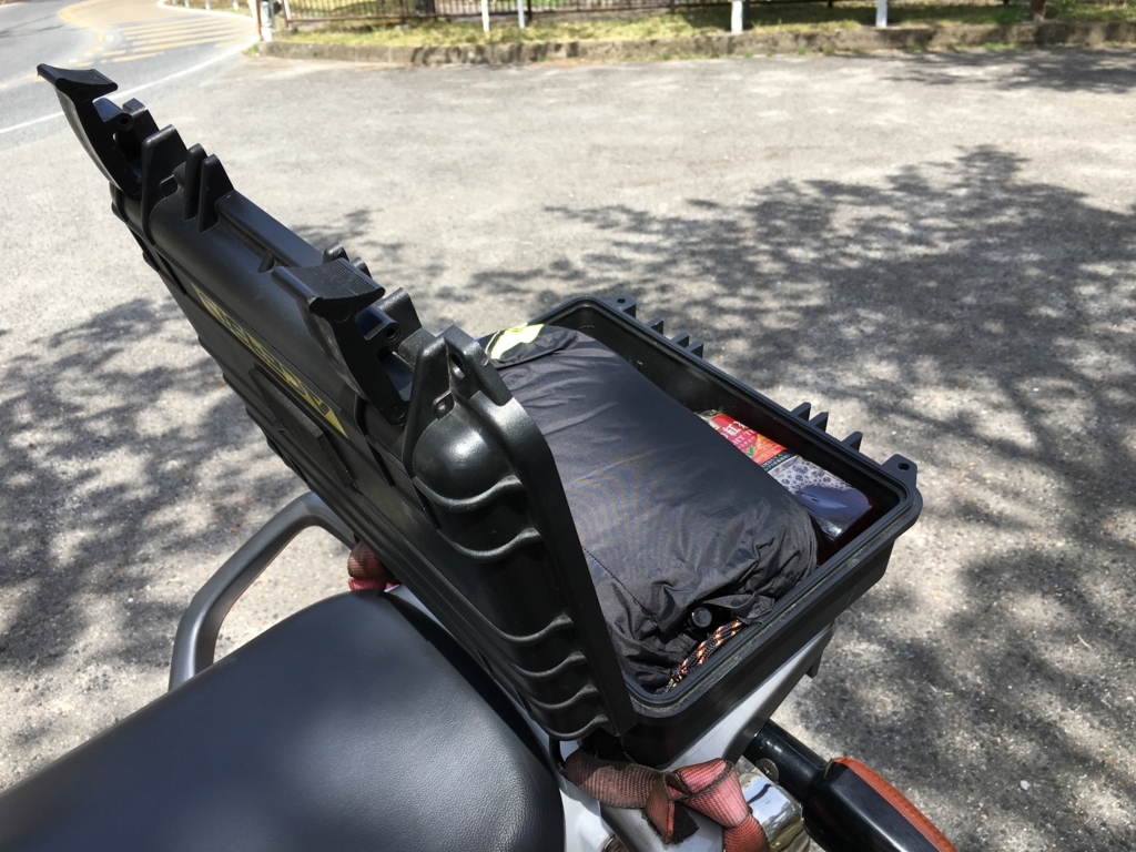 バイクの小物入れにちょうどいいプロテクターツールケース 