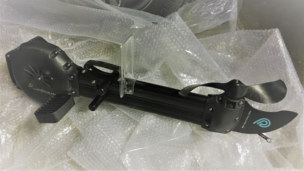 Riotのフィッシングカヤック、Mako（マコ）10を開封してみます - 青物