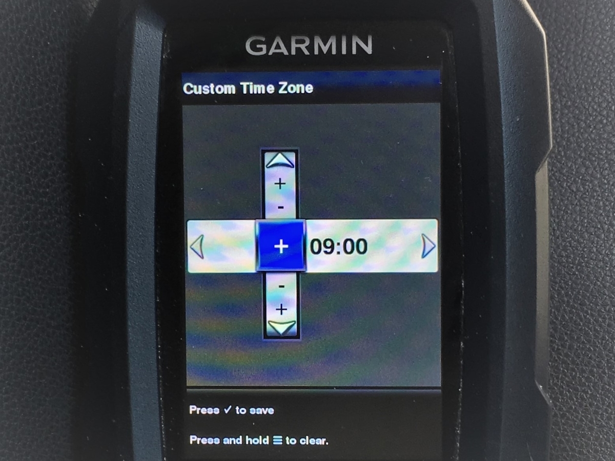 ガーミン ストライカー4の時計の設定