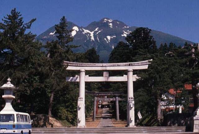 岩木山神社 And I