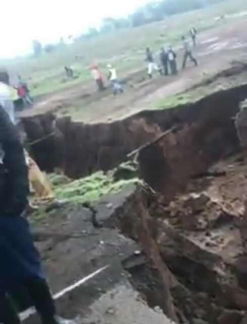 ナイロビで巨大な地割れ/気になる大地溝帯と聖書の預言 - strange world 奇妙な世界