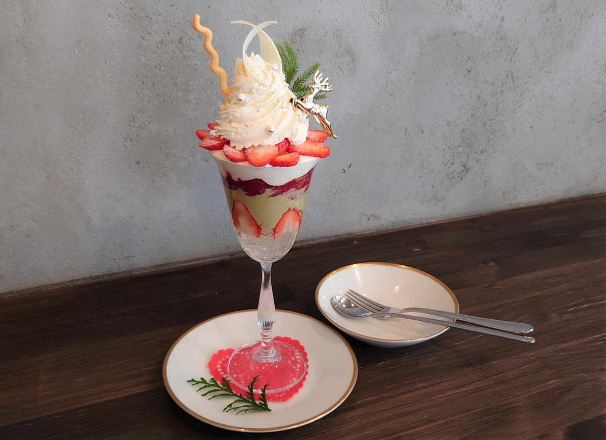 スイーツ「Macohaha Tomiti Design Cakes（マコハハ トミティ デザイン