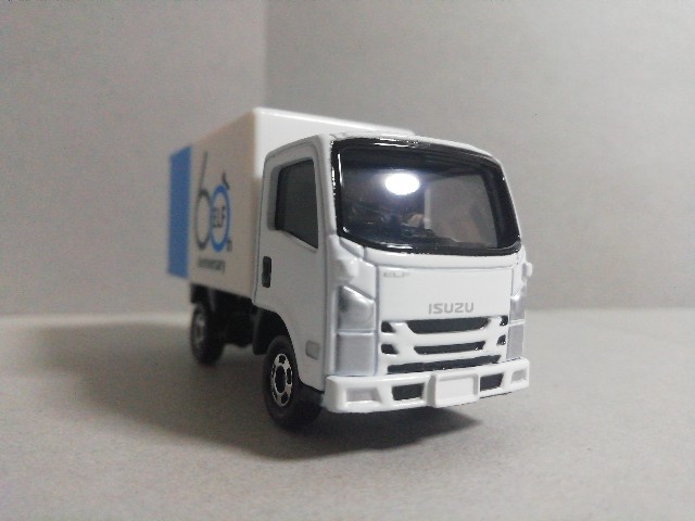 トミカ】いすゞ エルフ 60周年記念 / ELFの60年、”いつまでも