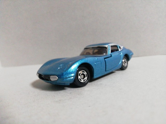 トミカ】50周年記念コレクション 05 トヨタ2000GT【和製スーパーカー