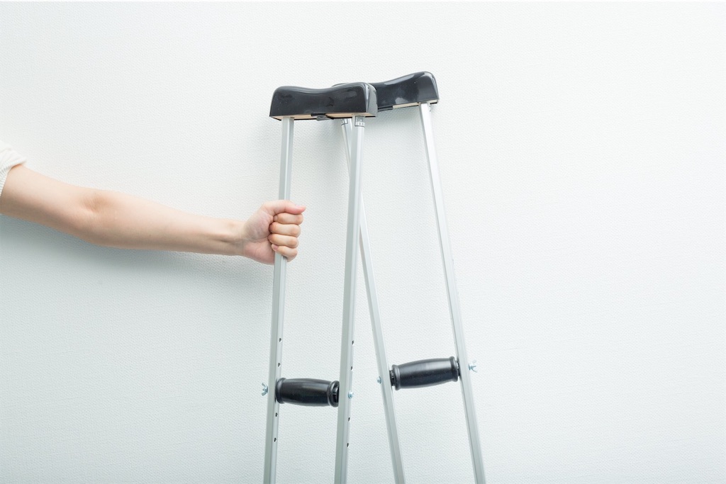 松葉杖必携の腰痛を克服した生活習慣の話 親父の小言とボディーブロー