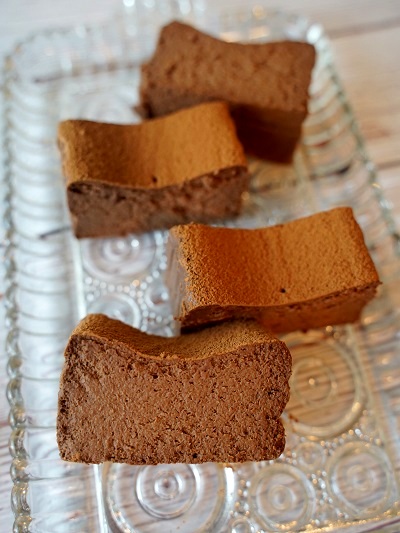 ヨーグルトでヘルシーな低糖質チョコチーズケーキ 生クリーム クリームチーズ 小麦粉不使用の簡単レシピ Yumyum おやこじかん