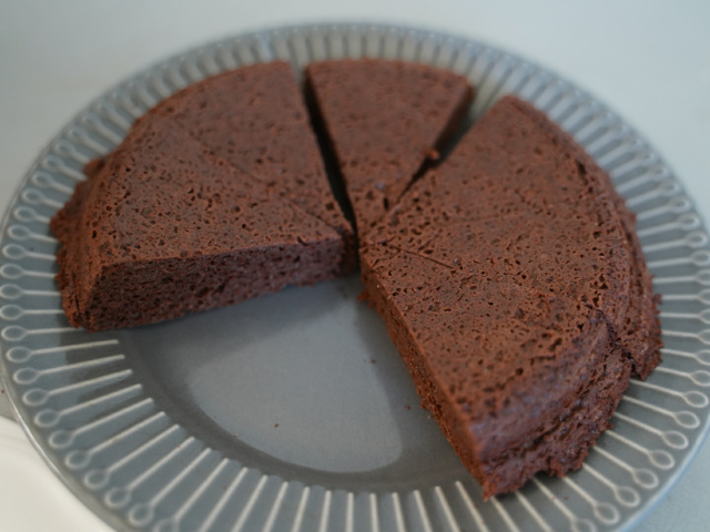 低糖質 レンジ時短で大豆粉しっとりチョコ味ケーキ 乳製品 小麦粉不使用でグルテンフリー Yumyum おやこじかん