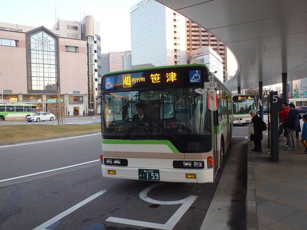 40系統笹津行 富山駅前にて