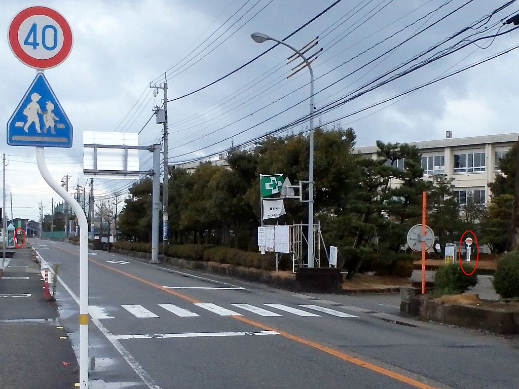 富山東高校前バス停の位置関係