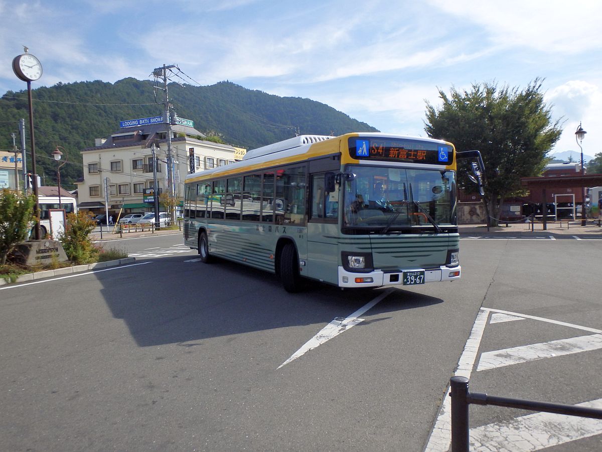 富士急バス 新富士駅行 河口湖駅にて