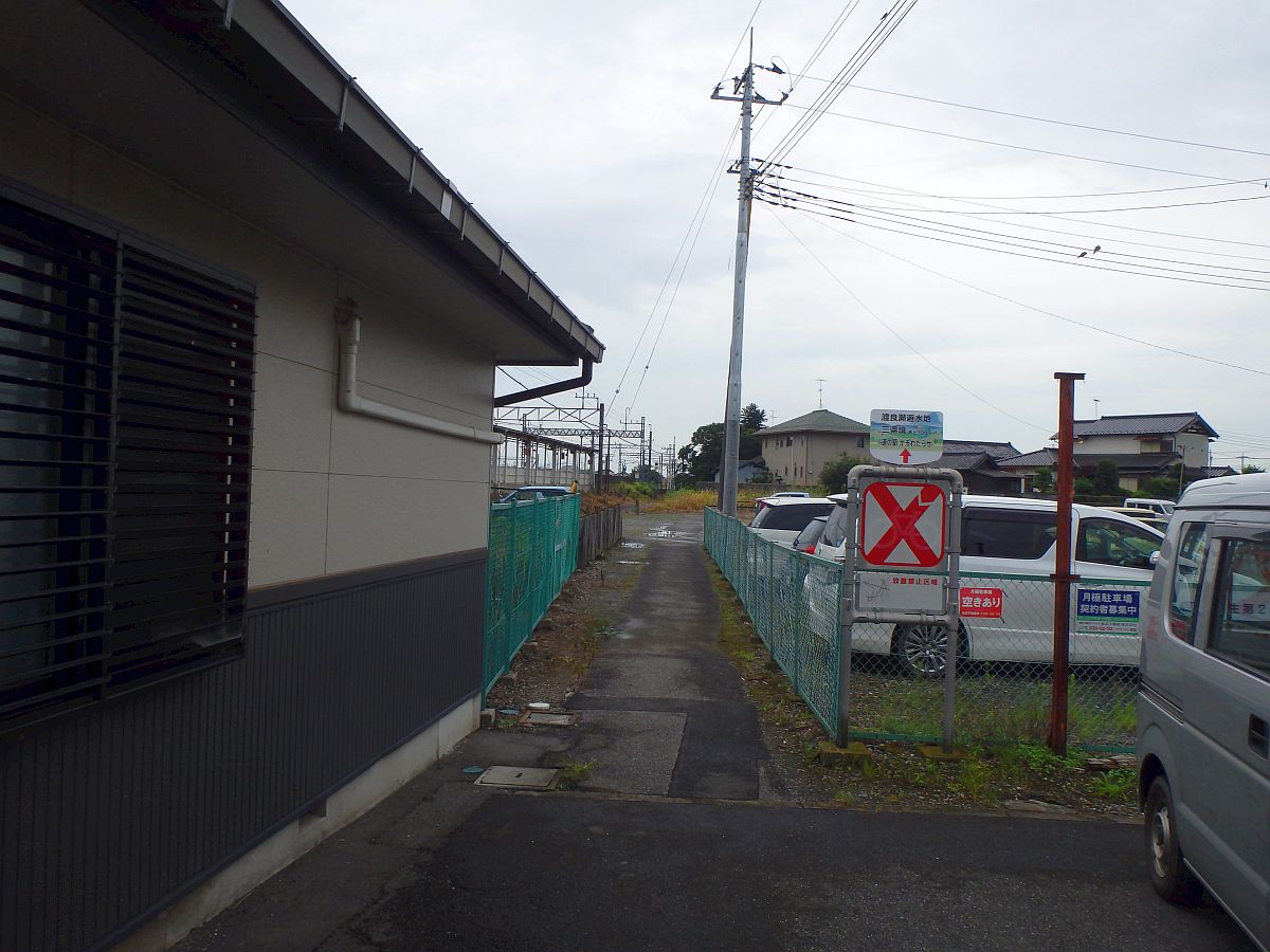 柳生駅前より南東方向を見る