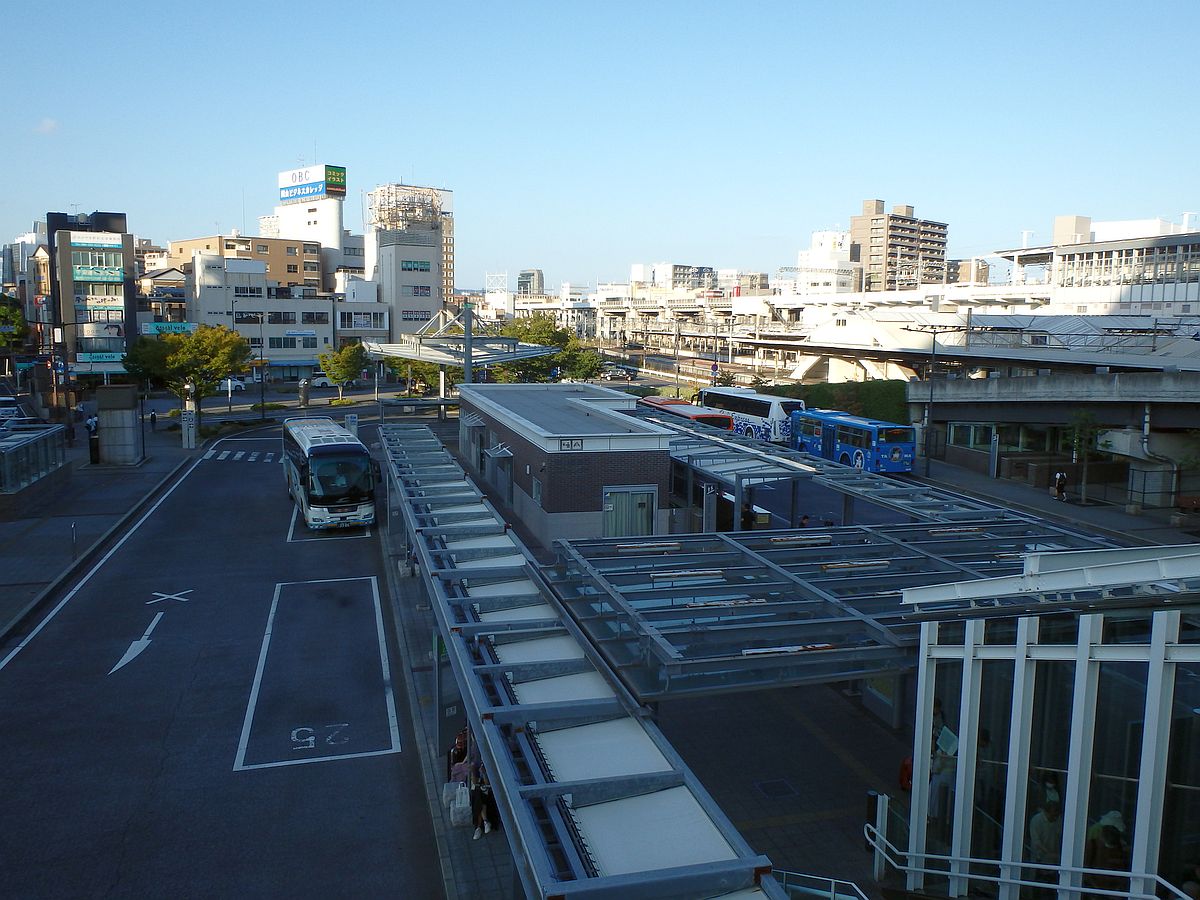 岡山駅西口バスターミナル