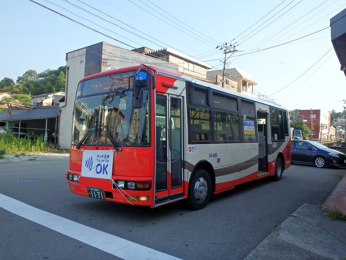 北鉄加賀バス 小松駅行 粟津温泉にて