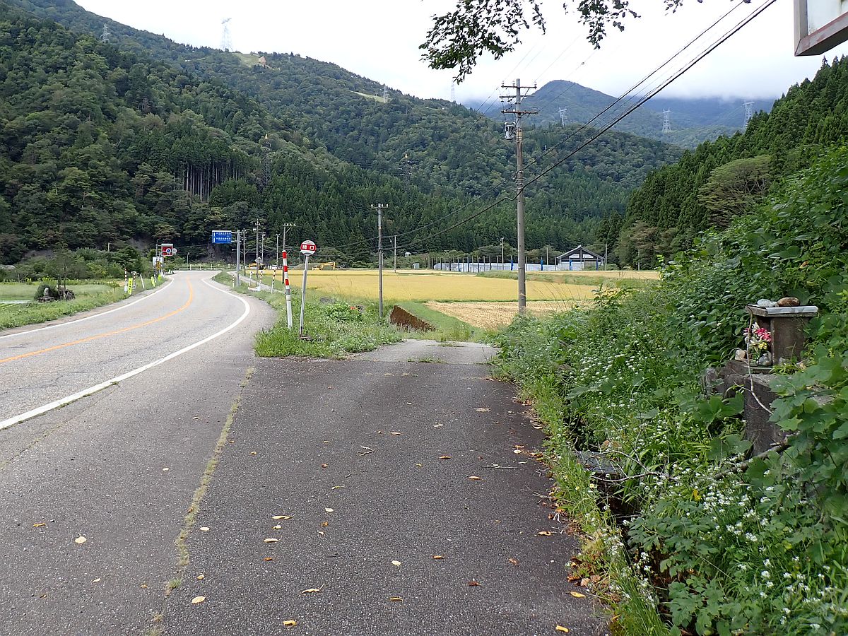 加越能バス 楮口バス停