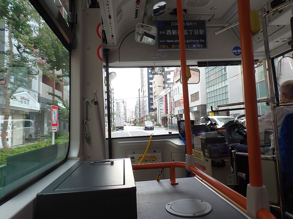 車内前方の景色