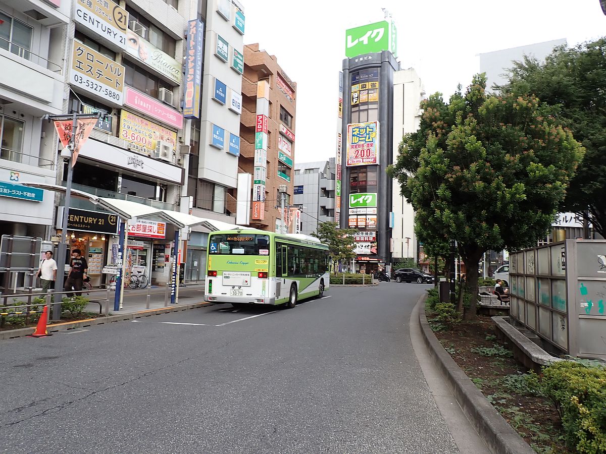 国際興業 赤羽駅東口行 高円寺駅北口にて