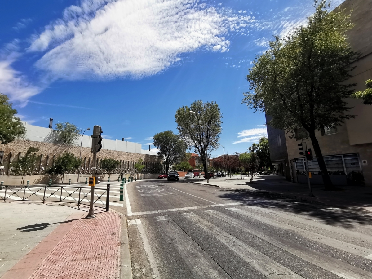 アトーチャ駅からバスターミナルへ徒歩移動中