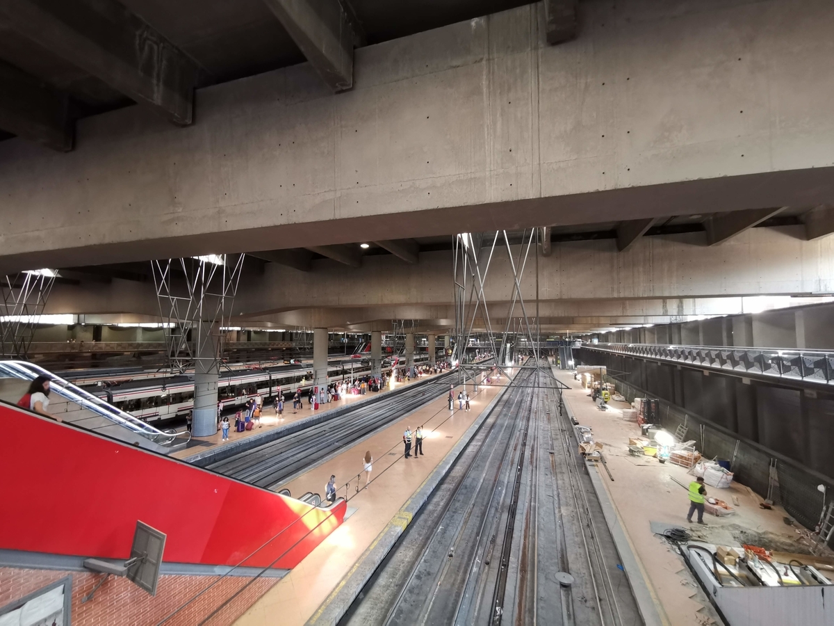 アトーチャ駅ホーム