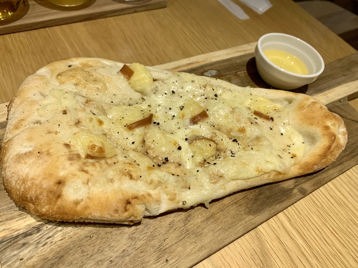 北斎麦酒醸造所のナンピザ