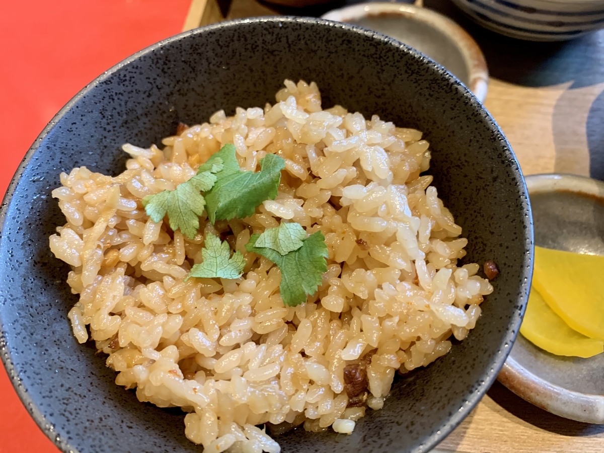 鍋と呑み処 左藤(さとう)総本店の炊き込みご飯