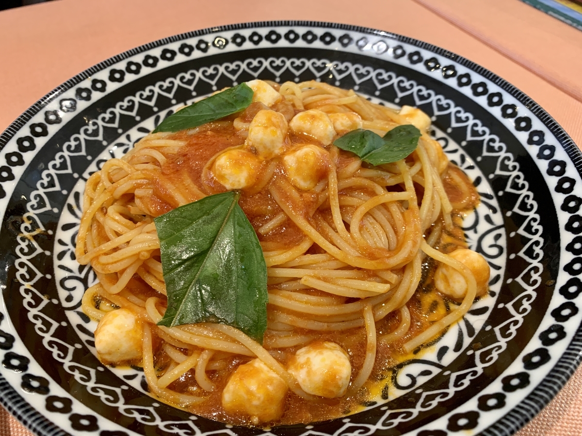 パステル錦糸町のモッツァレラのトマトソースパスタ