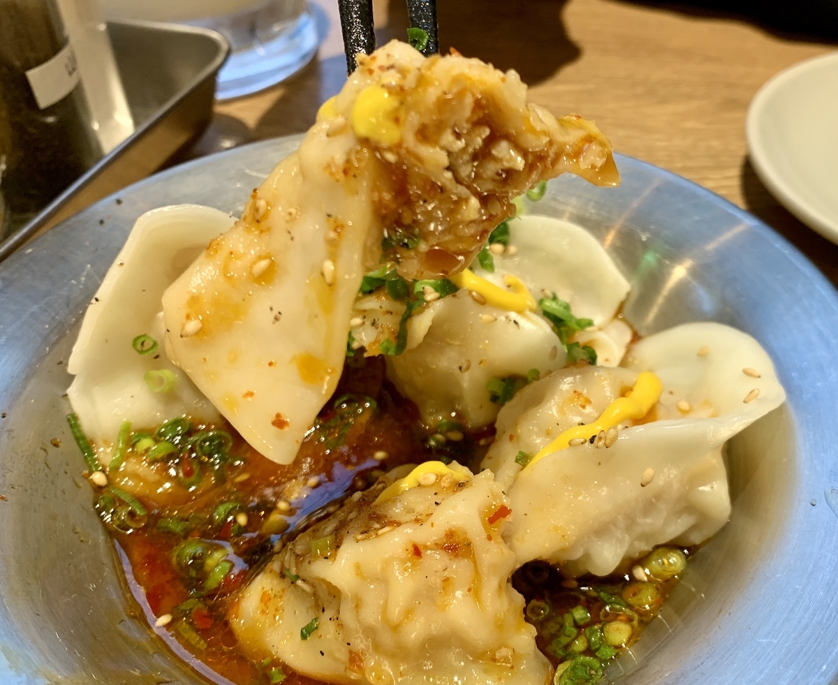 焼売酒場いしい 博多店の四川水餃子