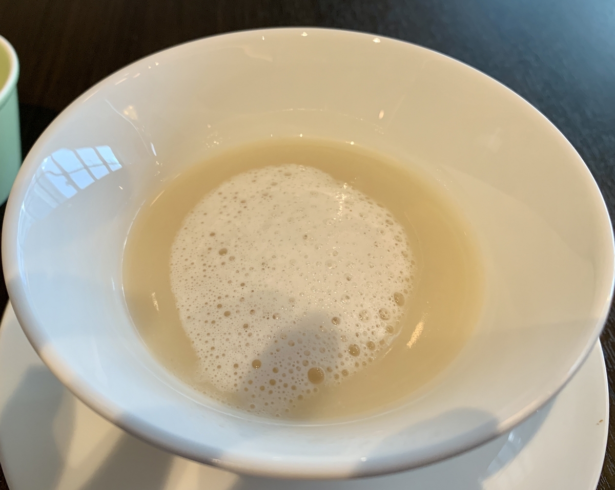 korare WINE AND DINE(コラレ ワイン アンド ダイン)のオニオンと蕪のスープ