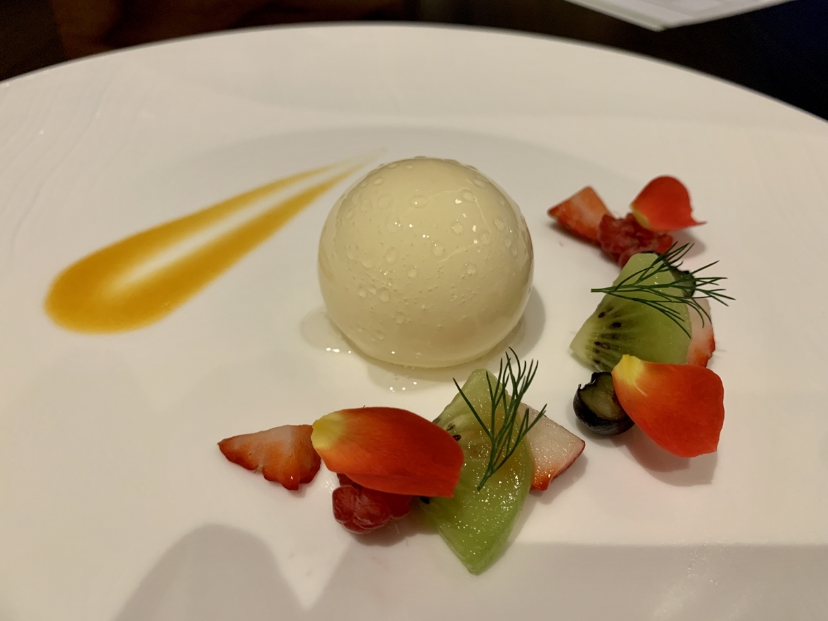 korare WINE AND DINE(コラレ ワイン アンド ダイン)のデザート