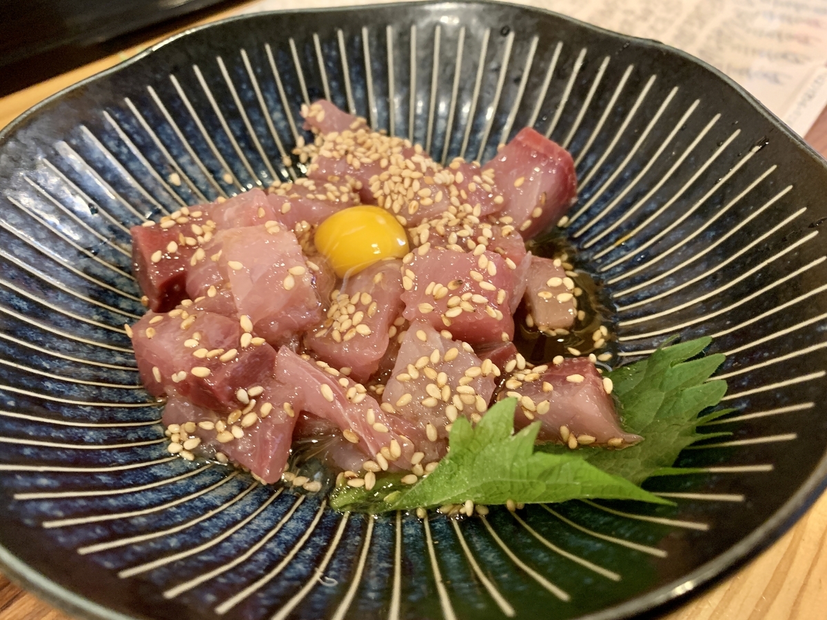 兵蔵 （ヒョウゾウ）のハマチの塩ユッケ