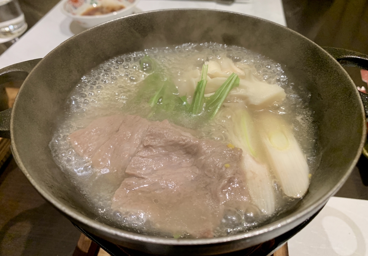 界（かい）山口長門の焼き物　和牛　鶏　牛蒡の小鍋仕立て