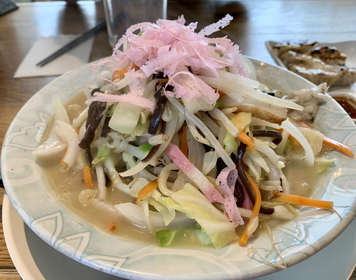 じげもんちゃんぽん Esola池袋店の白ちゃんぽん