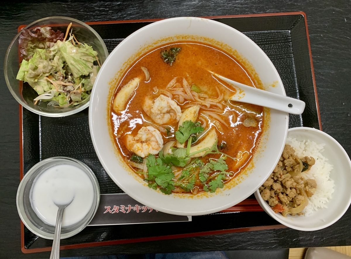 スタミナキッチンのトムヤムラーメン
