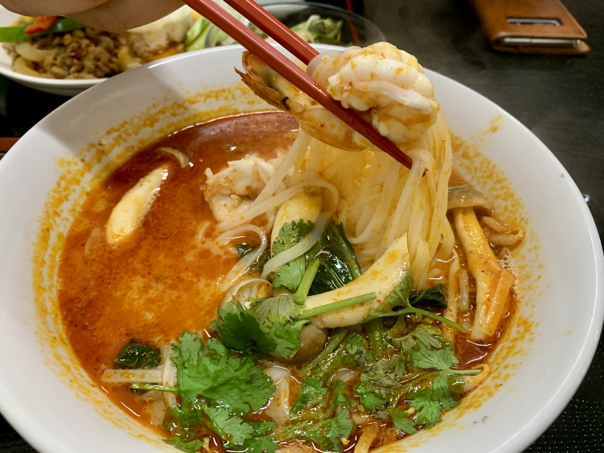 スタミナキッチンのトムヤムラーメン