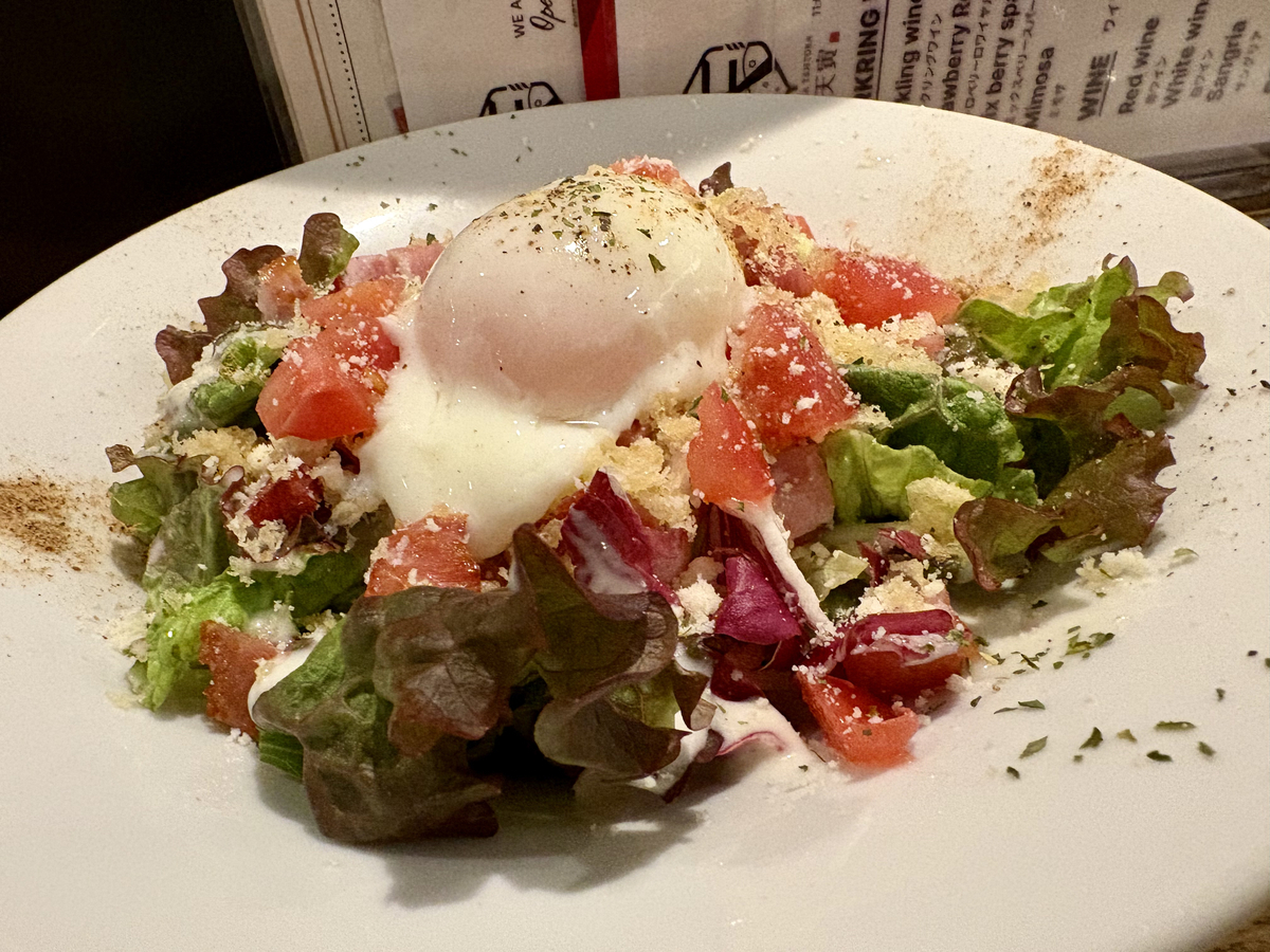 天ぷら天寅 ミッドタウン日比谷店のシーザーサラダ