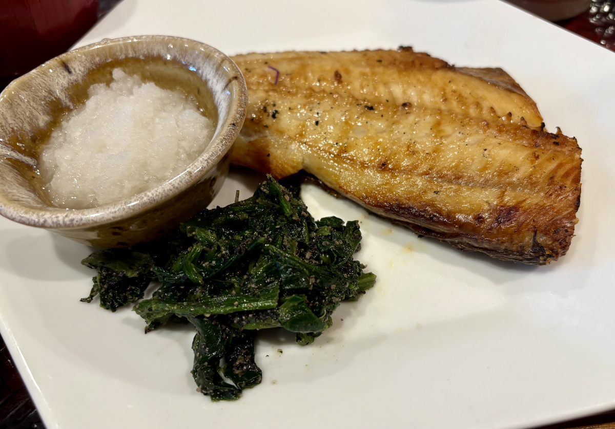 大戸屋のスイートチリのしまほっけの炭火焼定食