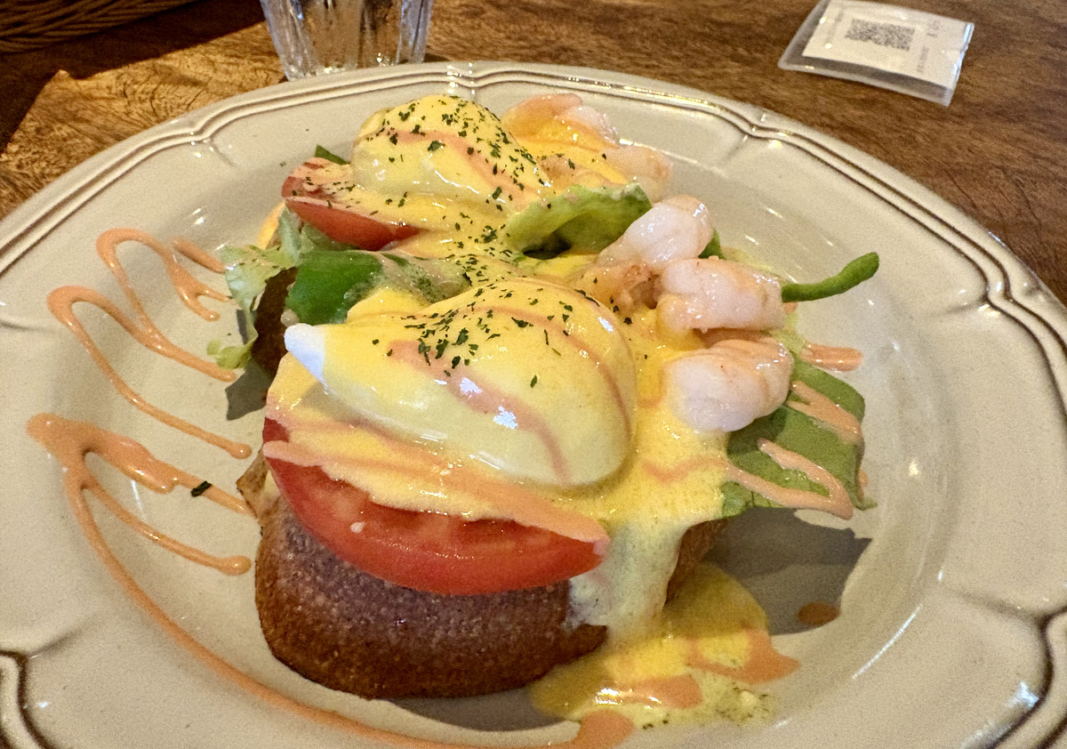 ボンダイカフェのエッグベネディクト