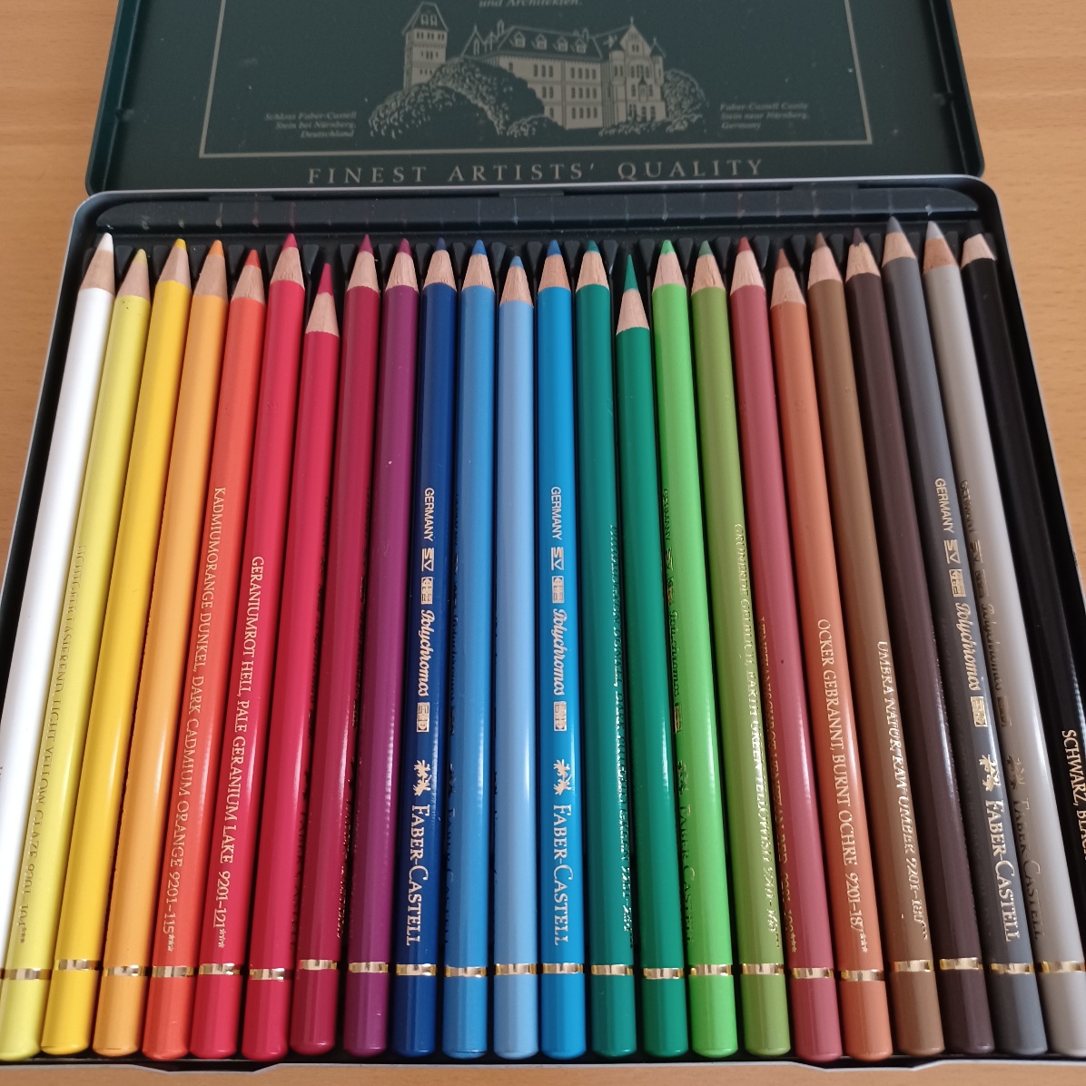 ファーバーカステル ポリクロモス 120色 缶 【公式通販】