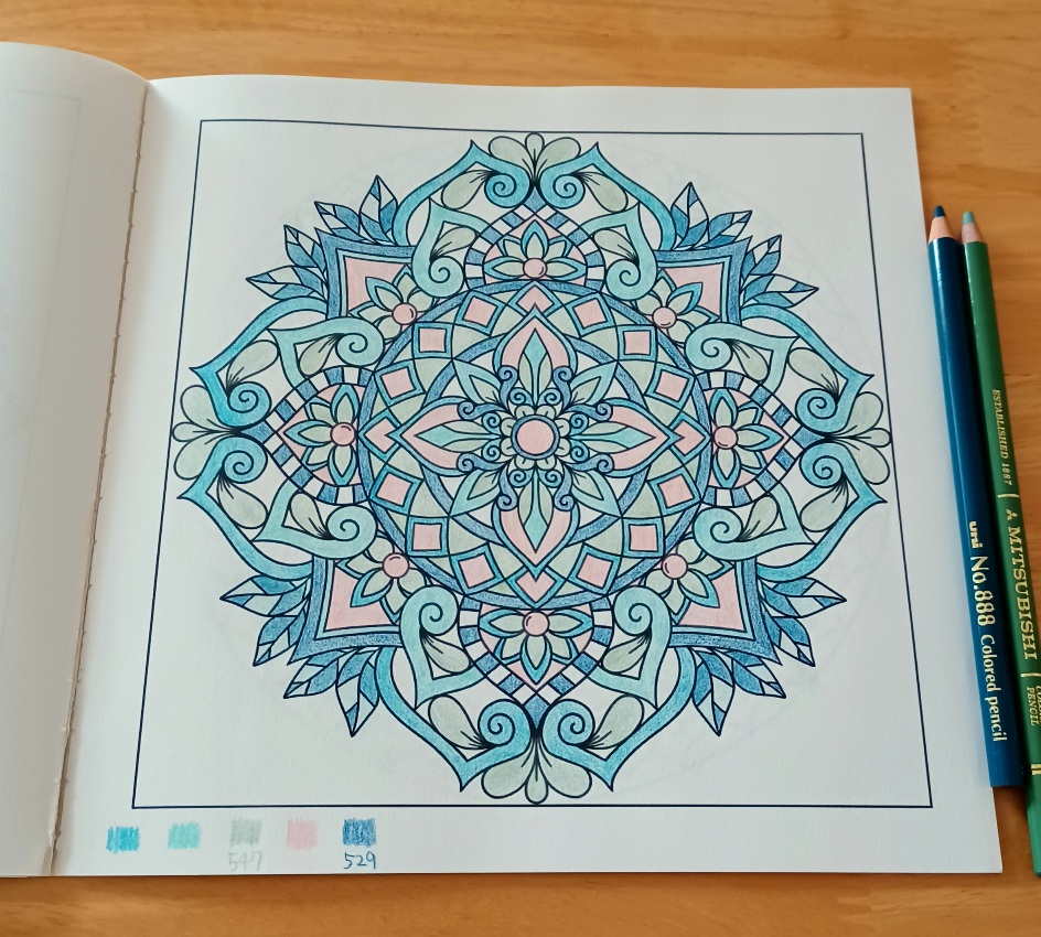 完成 マンダラ塗り絵 4枚 - 塗り絵さんぽ