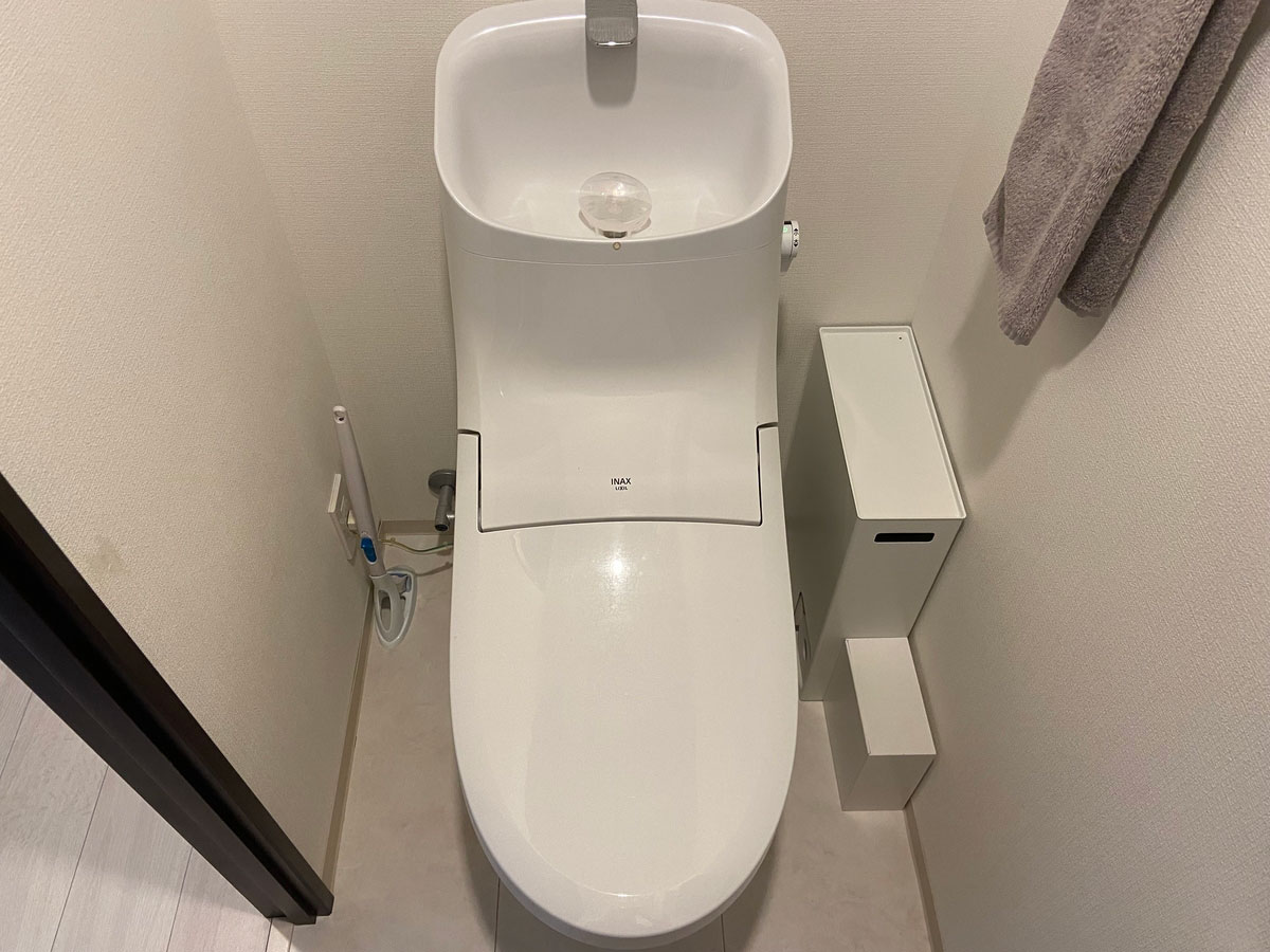 山崎実業でそろえたトイレ空間