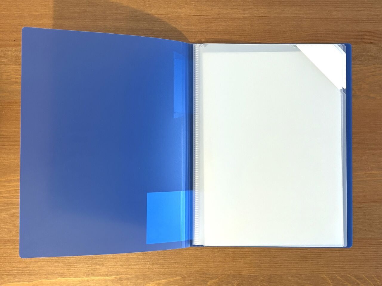 コクヨ ファイル クリヤーホルダーブック ノビータ 固定式 A4 6P 青1ページ目