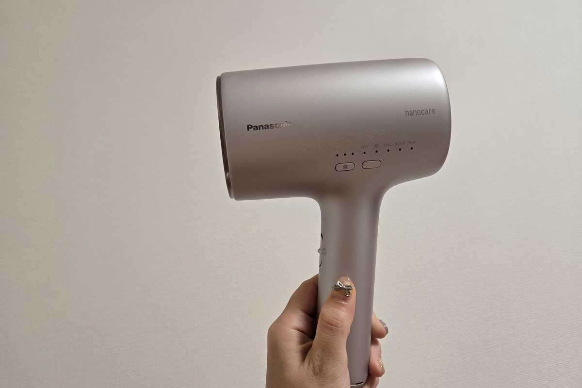 今回お迎えしたパナソニック ヘアードライヤー ナノケア EH-NA0J