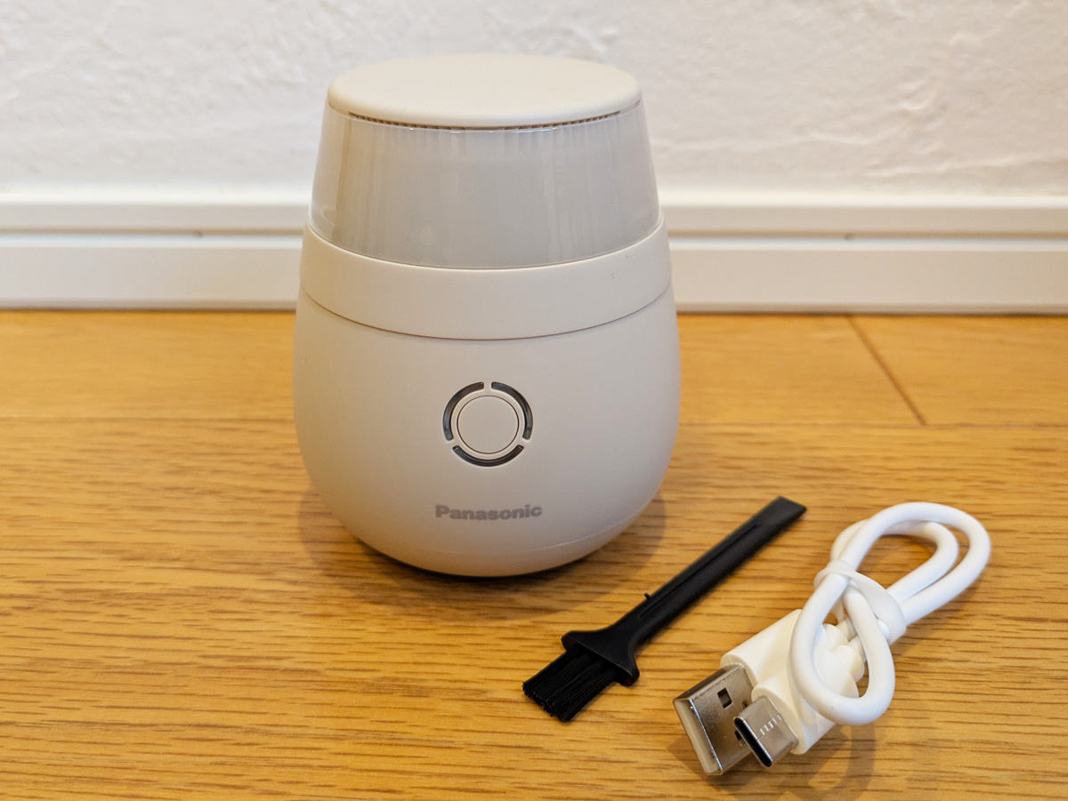 パナソニックの毛玉クリーナー「NI-LC300」をレビュー