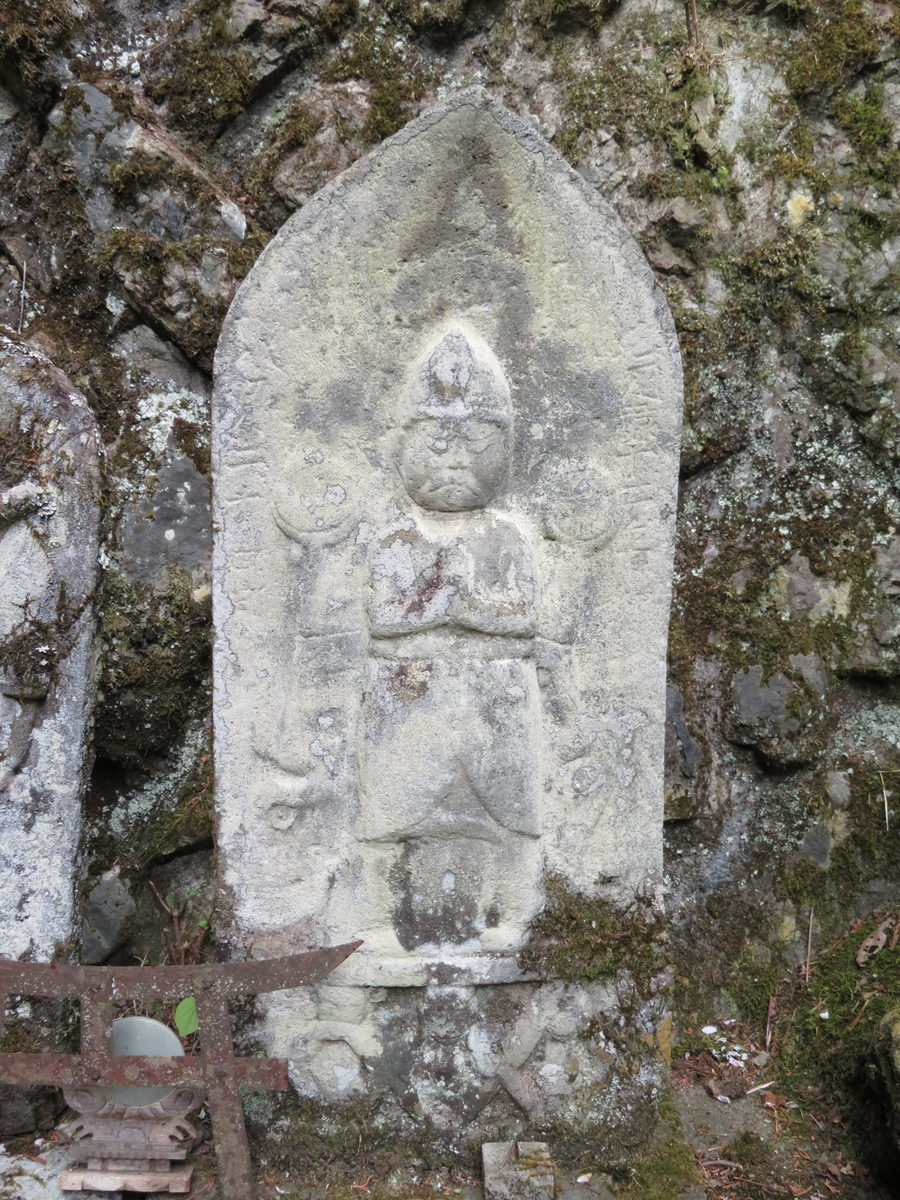 石仏探訪-18 二猿庚申塔と二匹の猿」 - 艸砦庵だより