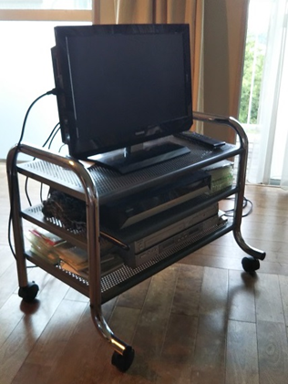 テレビ台 テレビ他は付いてません