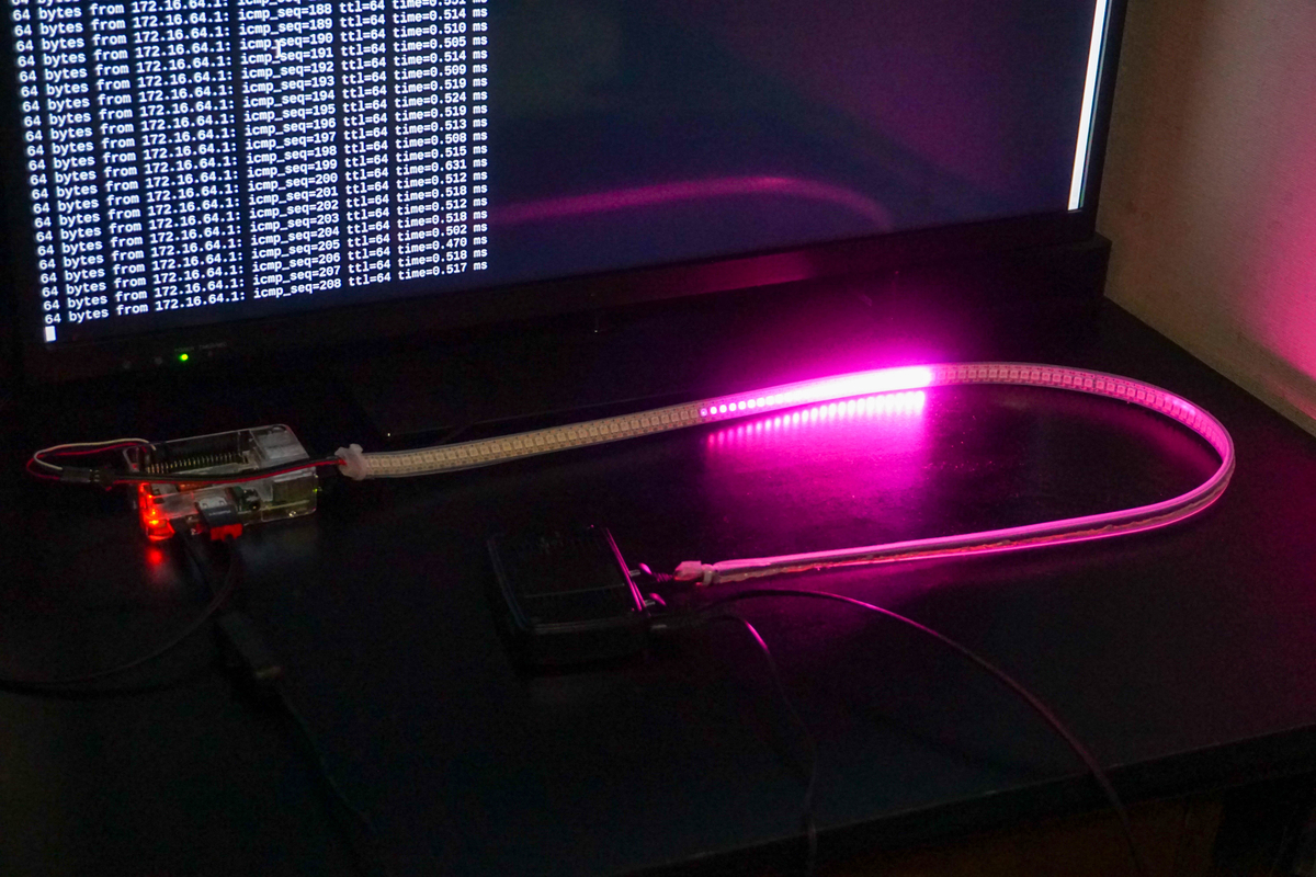 パケットが光るLANケーブル