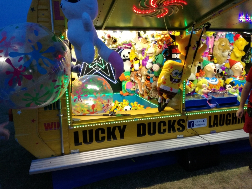 オーストラリアの夏祭り クリスマスマーケット 飲むソーヤの冒険