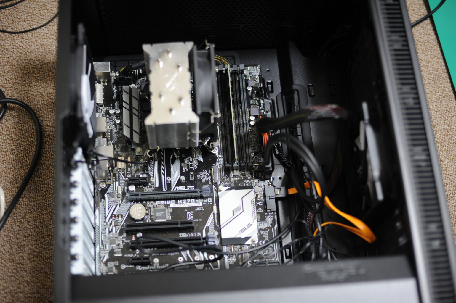 余ったパーツでPCを組み立てた - Great Spangled Weblog
