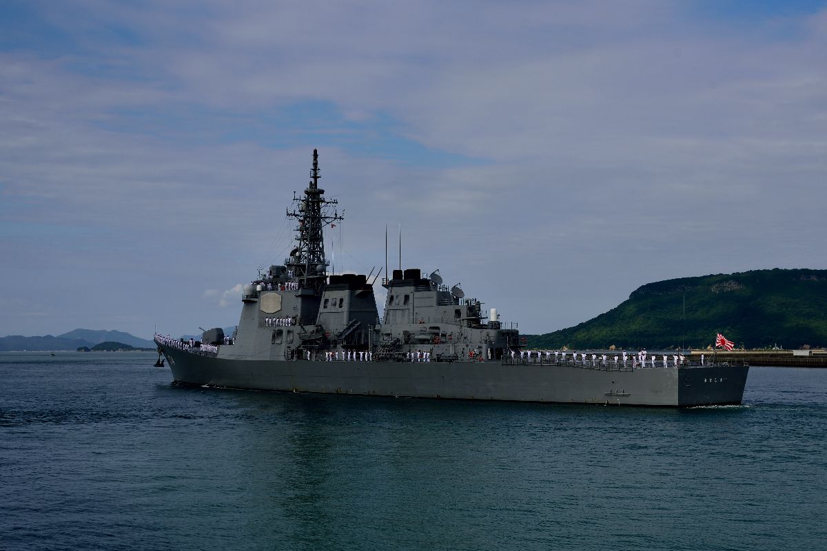 高松港 イージス艦 きりしま 出港 のりもの 撮影日記